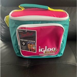 Igloo throwback cooler
